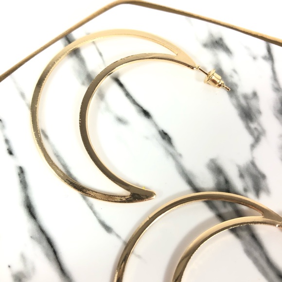 *Open Half Gold Moon Stud Boutique Earrings - Picture 3 of 4